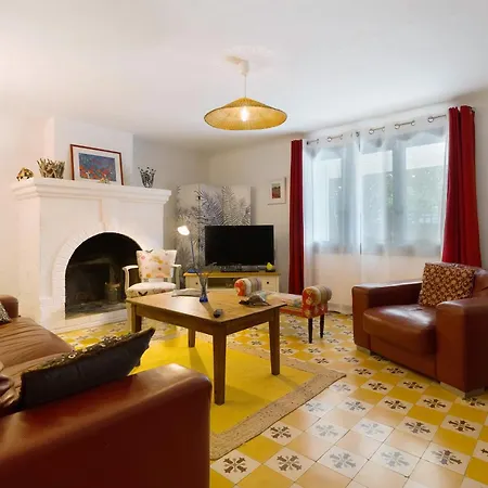 Sous Le Tilleul - 3 Personnes Appartement Valréas